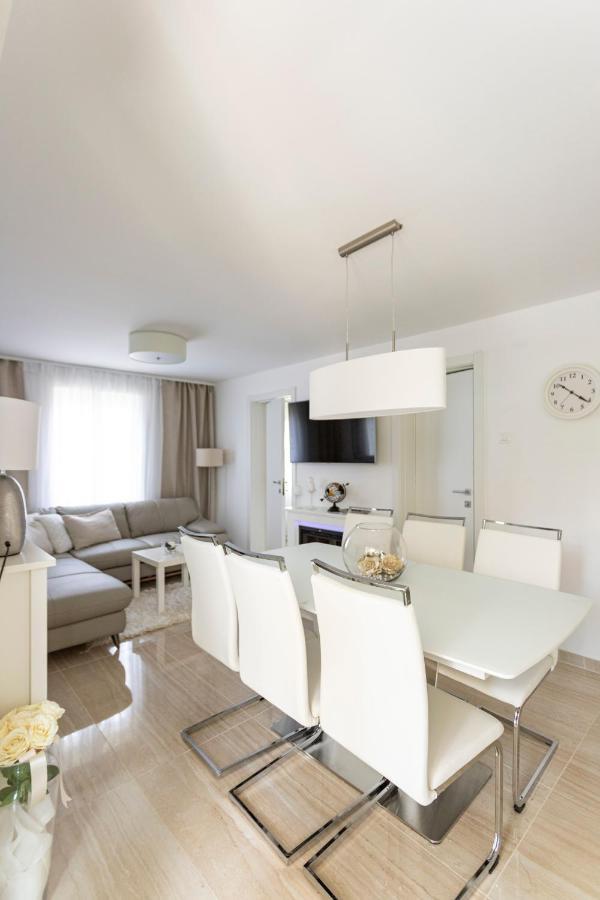 Luxury Mantinela Apartment 말린스카 외부 사진