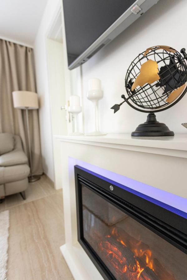 Luxury Mantinela Apartment 말린스카 외부 사진