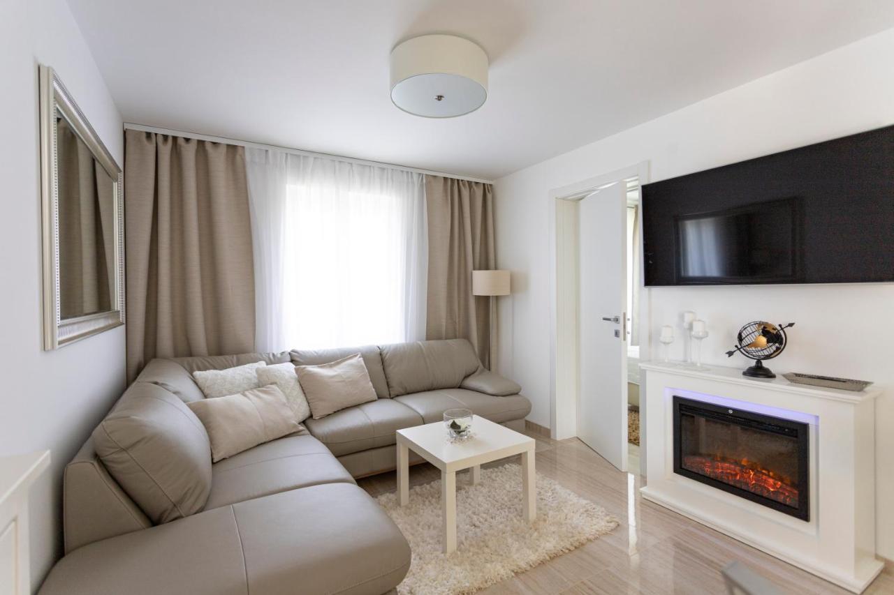 Luxury Mantinela Apartment 말린스카 외부 사진